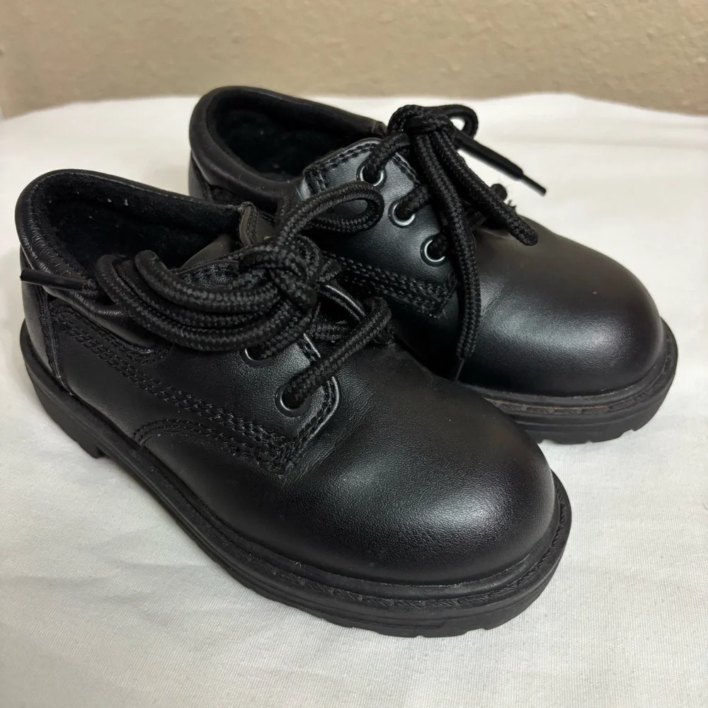 George Kids Black Lace-Up Dress Shoes size 8 Toddler